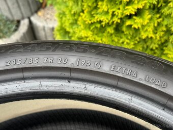 245/35 R20 - 4