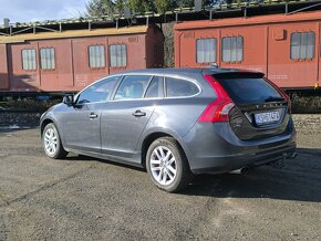 Volvo v60 D5 - 4