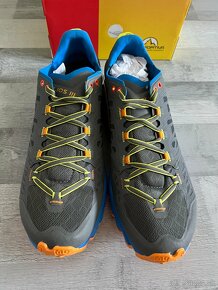 NOVÉ La Sportiva Helios III UK10 NOVÉ - 4