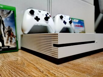 Xbox One S 1TB - 4