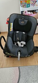 Britax Romer Dualfix 2R 2022 - 4