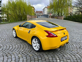 Nissan 370z coupe - 2017 - 24.000km - Chicane yellow - 7AT - 4