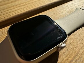 Predám Apple watch 8 41mm Starlight - 4