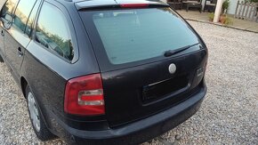 Skoda octavia rv 1.9 tdi cierna metaliza rv 2008 - 4