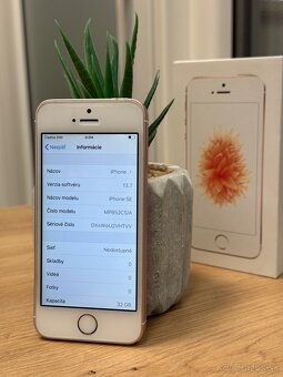 Apple iPhone SE 32GB - 4