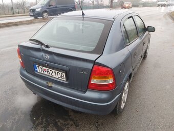 Opel Astra 1.6 16V CD - 4