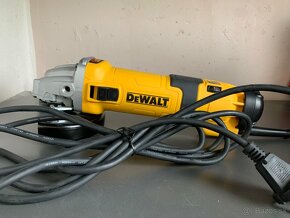 DeWALT DWE4257 - Uhlová brúska 125mm 1500w - 4