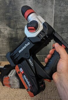 Metabo KHA 18 LTX BL 24 QUICK + vysavač - 4