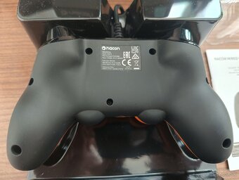 Nacon Wired Compact Controller Orange / PS4 ovládač TOP STAV - 4