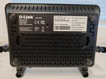 D-Link DIR-842 - 4