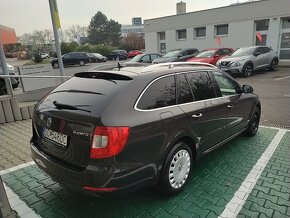 Škoda Superb Combi 2.0 TDI - 4