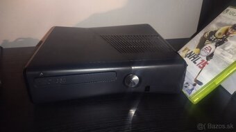 Predávam X box 360 + ovládač a hry - 4