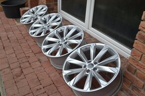 5x112 R20 Hlinikove disky Original Audi A6 c8 Allroad - 4