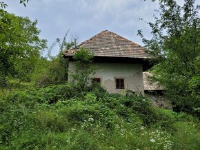 Predám pozemky a vidiecky dom Pliešovce časť Neresnica - 4