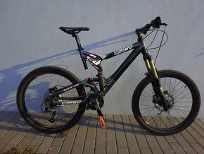 Predam celoodpruzenny zjazdovy bike Scott - 4