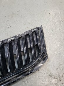 Skoda octavia 3 lift predna maska 5e0853653c - 4