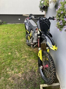 Suzuki RMZ 450 - 4