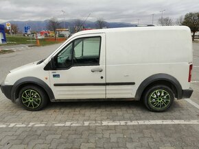 Predám Ford TRANSIT Connect - 4