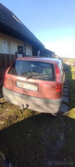 Fiat Punto 1.2i - 4