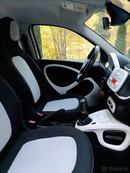 Mestské a pohodlné auto - Smart ForFour - 4