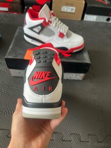 Nike Jordan 4 Fire Red - 4