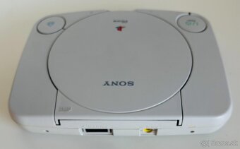 Playstation ONE / PS1  + 3 hry SCPH - 102 - 4