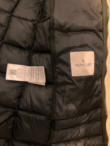 Čierny zimný kabat moncler - 4