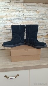 Ugg W Classic Short Logo Zip 38/39 - 4