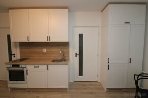 BRANDreal – prenájom 2 izbového bytu na A.Hlinku - 4