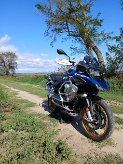 Bmw r1250gs adventura - 4