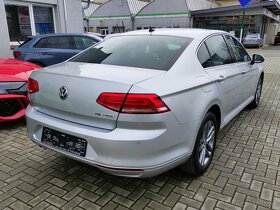 VW Passat B8 LED NAVI SENZORY VYHŘ.SEDAČKY PANORAMA - 4