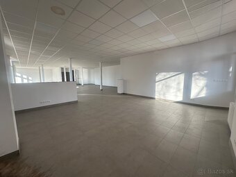 Na prenájom obchodné priestory 100m2 / 110m2 / 250m2 - Voľné - 4