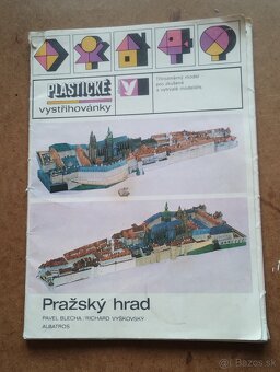 Papierovy model pražského hradu - 4