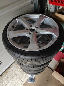 Letná sada OZ 235/35 r19 - 4