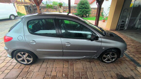 Predám Peugeot 206  5P 1,4HDi - 4