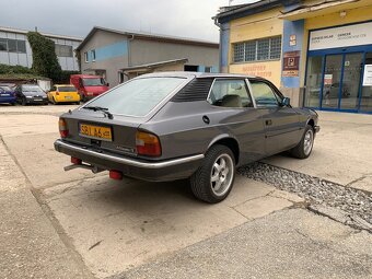 Lancia Beta HPE 2.0 VX - 4