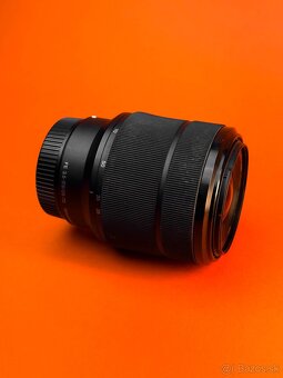 Sony 28-70mm f/3.5-5.6 - 4