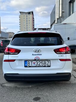 HYUNDAI i30 combi 1,4 T-GDi 2020 benzín 103 kW - 4