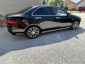 Honda Accord CL9 2.4 140 kW poface (2006) Executive - 4