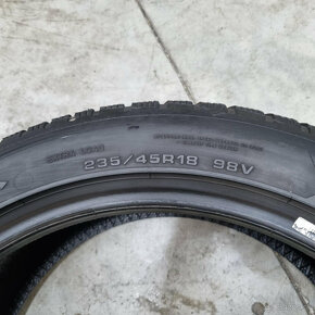 Zimné pneumatiky 235/45 R18 GOODYEAR DOT4523 - 4