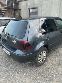 Golf 4 - 4