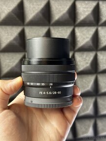 Sony 28-60mm f4.5-5,6 - 4