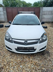 Rozpredám Opel Astra H Caravan 1.6 85kw A16XER - 4