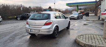 Opel astra h - 4