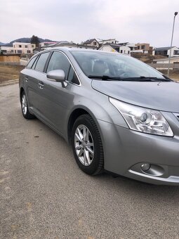 Toyota Avensis 1.8 benzin - 4