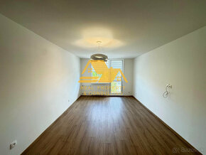 Predám prerobený 3 izbový byt s balkónom v Nových Zámkoch - 4