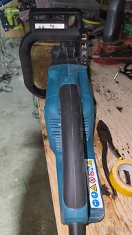 Makita UC3550A Motorová píla (2000W/35cm) - 4