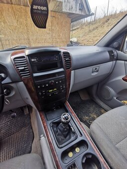 Kia sorento 2,5 tdi - 4