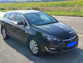 Opel astra sport tourer r.v.2015 - 4