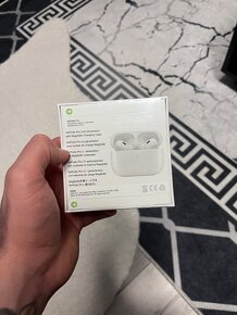 Apple Airpods (gen 2) - 4